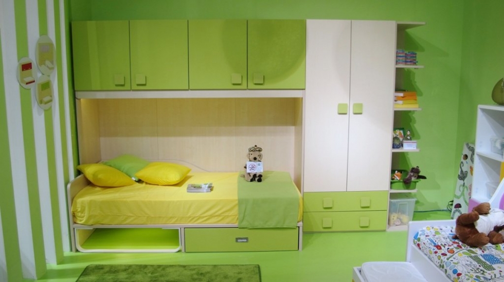 Bố trí nội thất thông minh màu xanh trong phòng ngủ bé gái