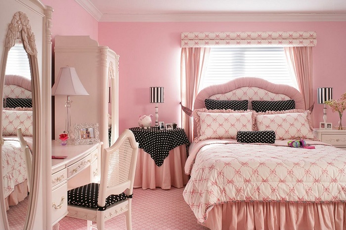 Phòng ngủ màu hồng công chúa mộng mơ