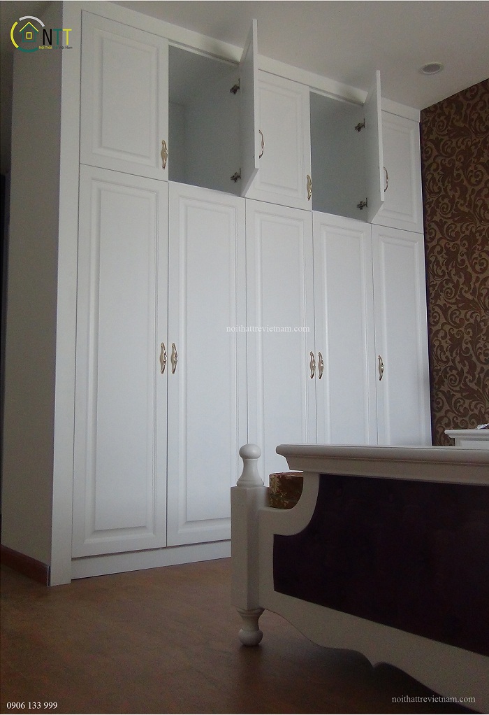 Tủ quần áo gỗ sồi tự nhiên sơn trắng