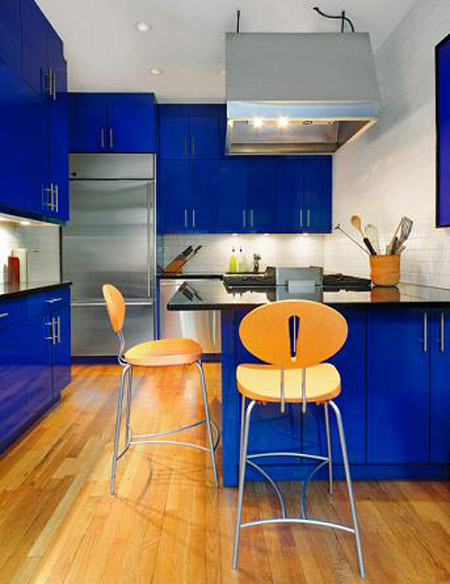 Phối hợp màu xanh cho các đồ nội thất để tạo nên hiệu ứng thẩm mỹ