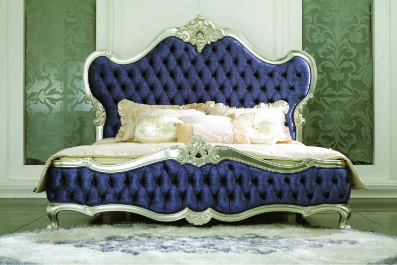 giường ngủ được thiết kế theo phong cách tân cổ điển