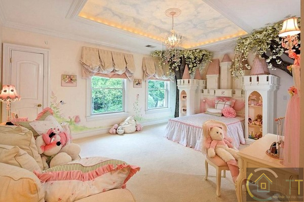 Phòng ngủ đầy màu hồng như một công chúa thực sự